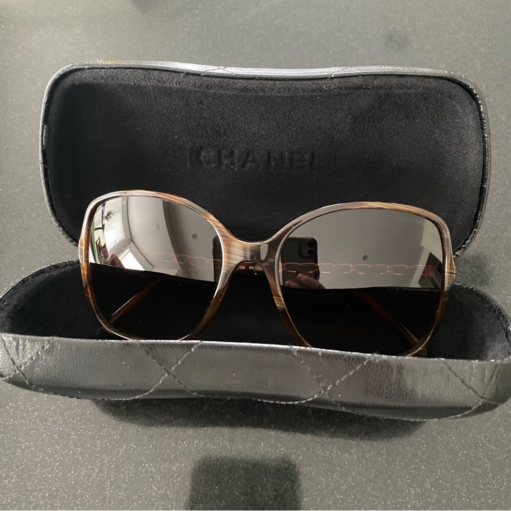 CHANEL Brown Gradient Oversized Square Sunglasses - Picture 3 of 15
